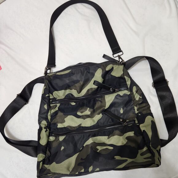 Unbranded Handbags - Camouflage backpack Green 13x12x5 Full Zip